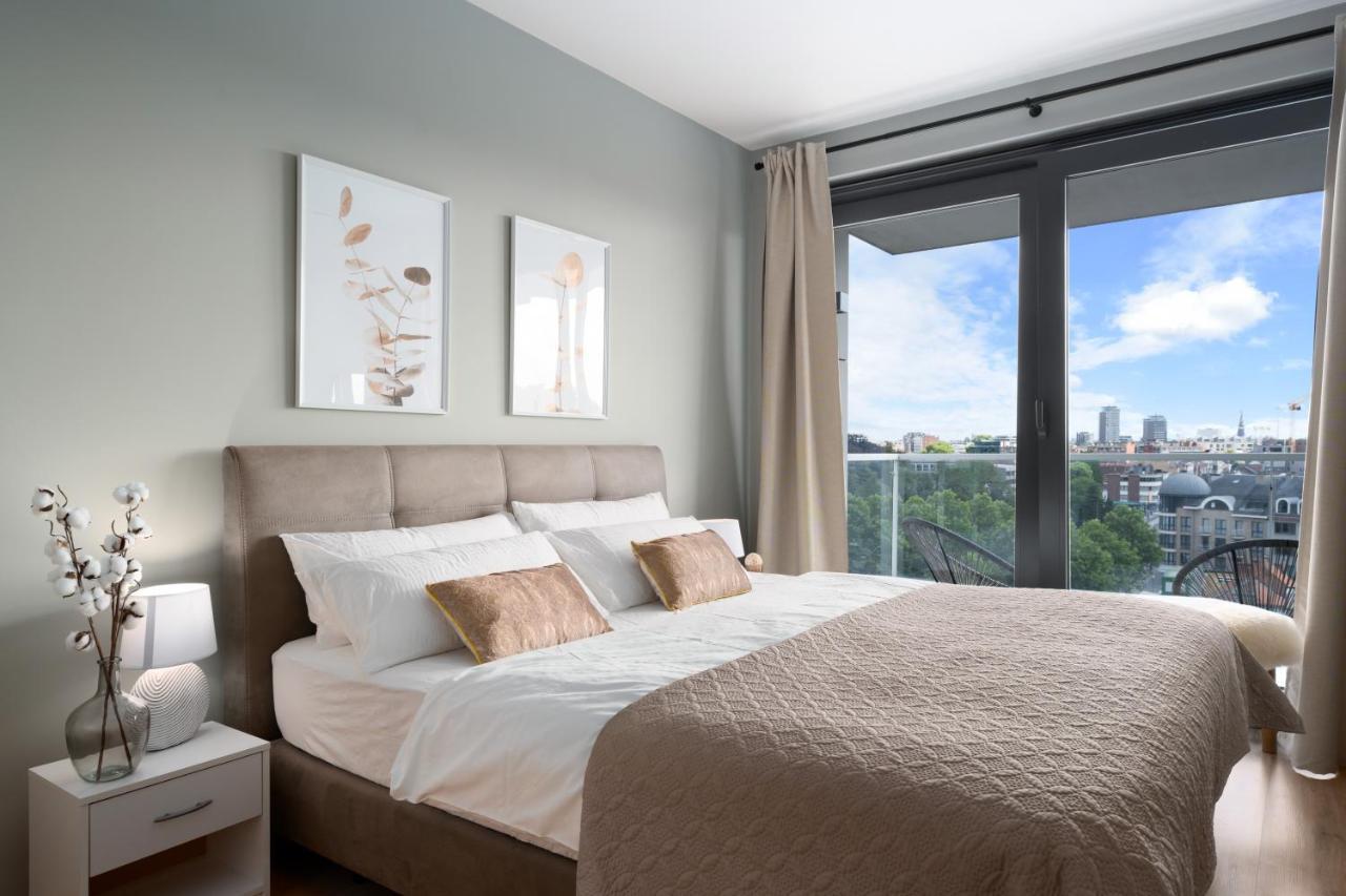 Shs Homes-Luxe Highrise, 2 Bedrooms, Kitchen, Free Parking, Stunning View, Large Tarrasse, Workspace Hasselt Bagian luar foto
